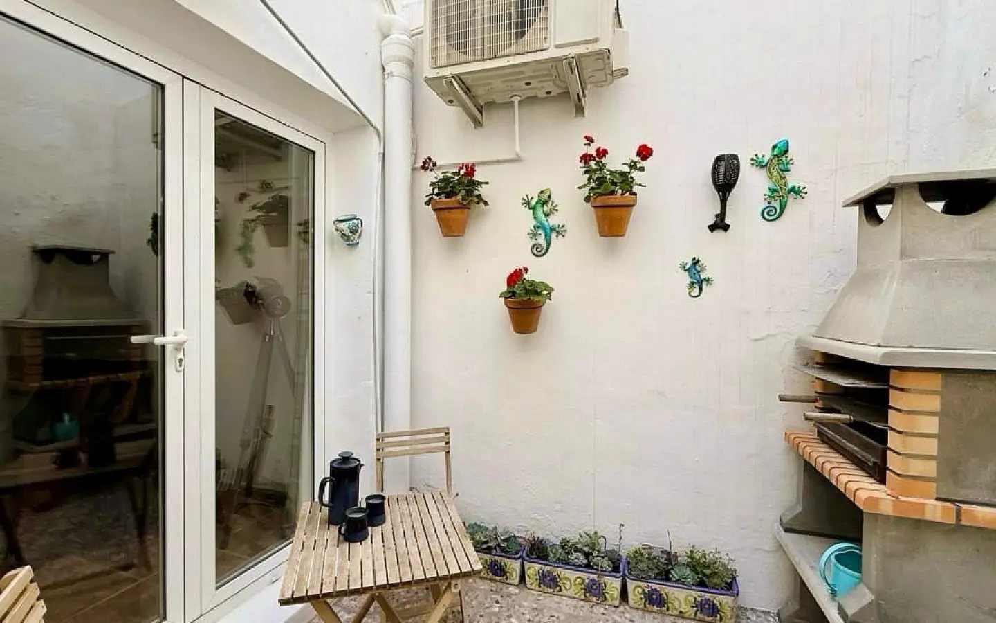 6-bedroom Townhouse In Pinoso, Spain (214 M²)
