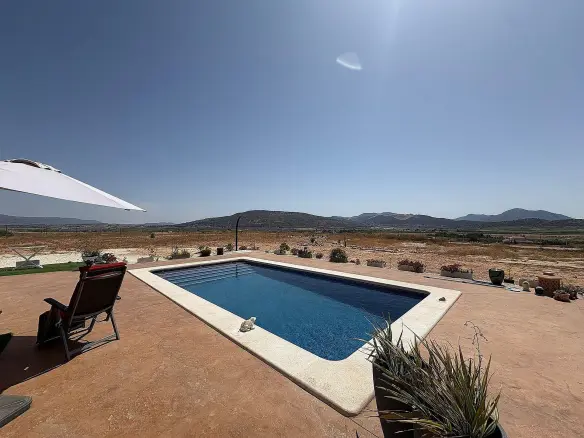 3-bedroom Detached Villa In Pinoso, Spain (115 M²)