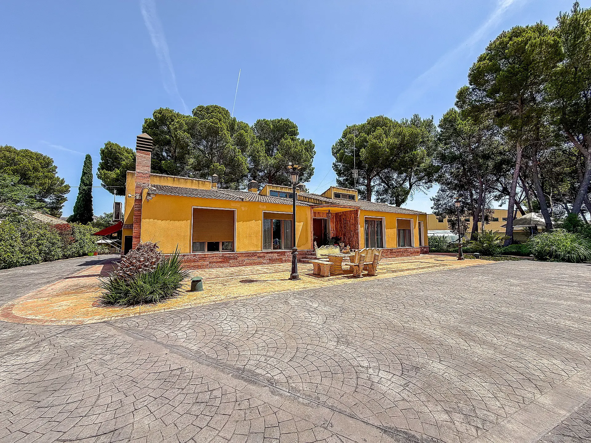 Detached Villa Of 320 M² In Yecla