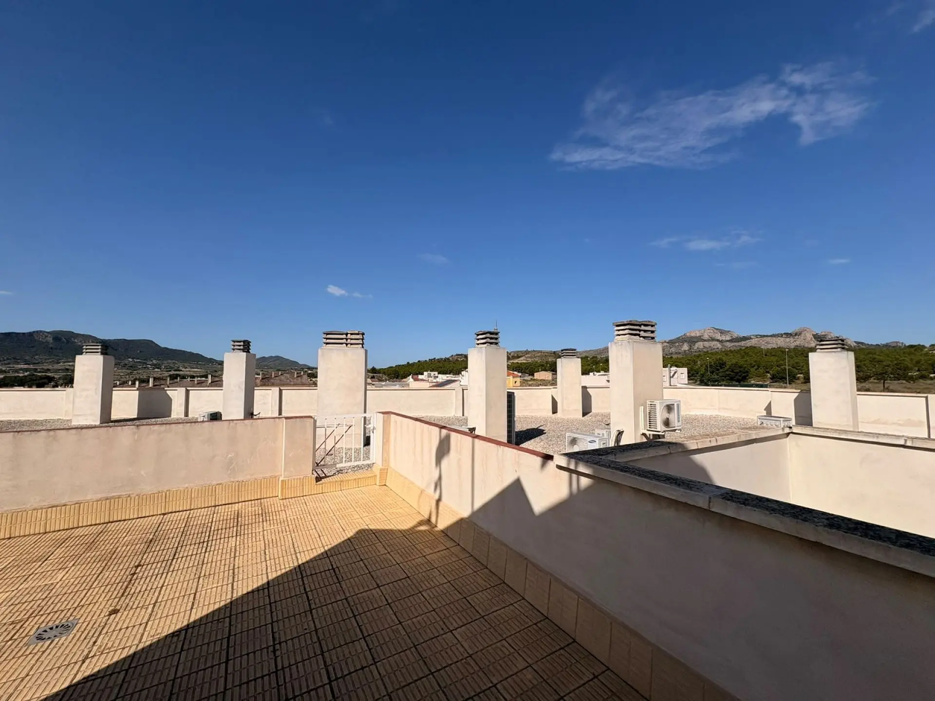 Apartment Of 94 M² In Sax, Spain