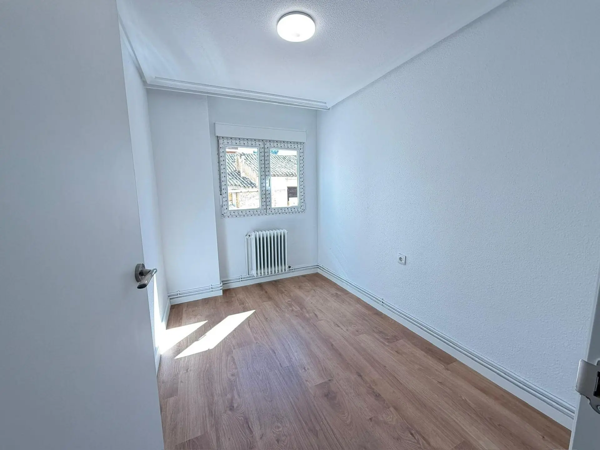 Apartment Of 100 M² In Yecla, Spain