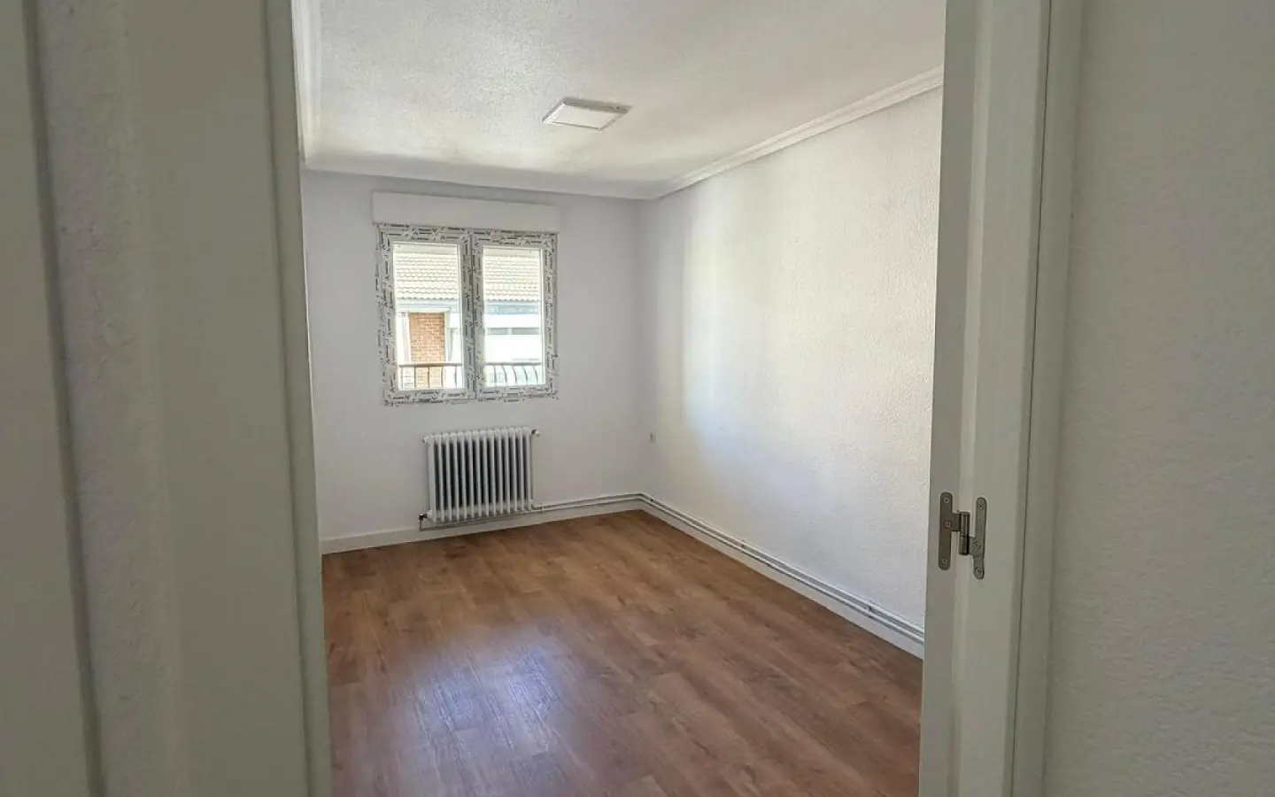 4-bedroom Apartment In Yecla, Spain (100 M²)