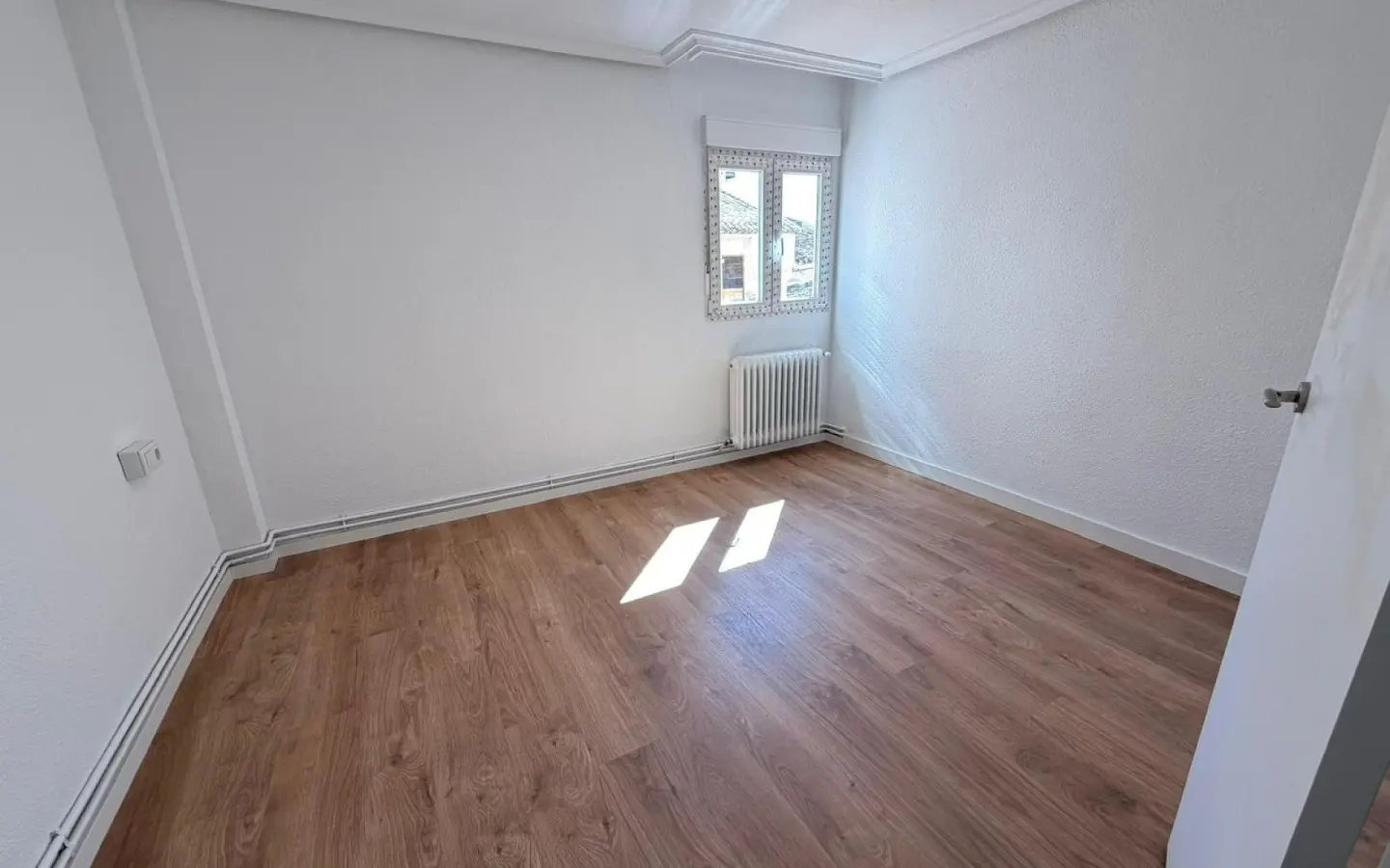 4-bedroom Apartment In Yecla, Spain (100 M²)