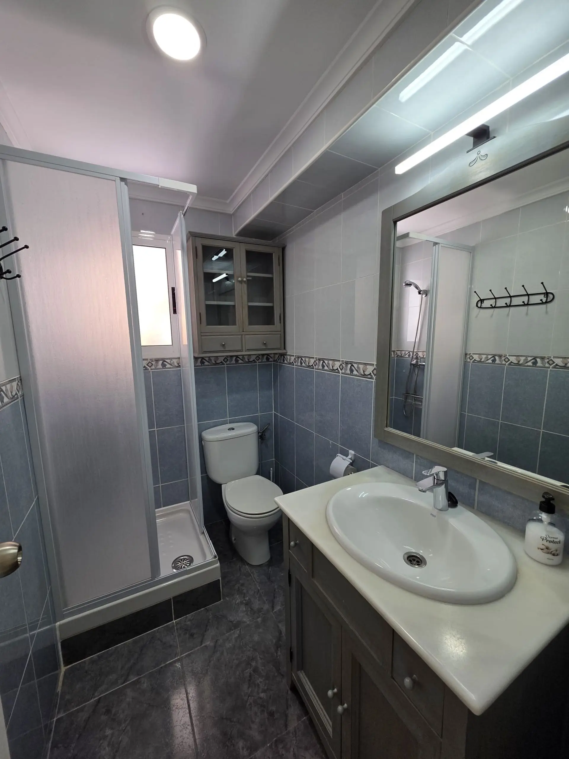 Apartment Of 85 M² With Features In Aspe, Spain