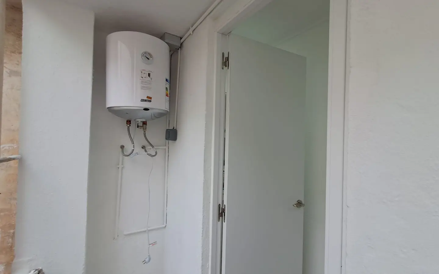 3-bedroom Apartment In Aspe, Spain (95 M²)