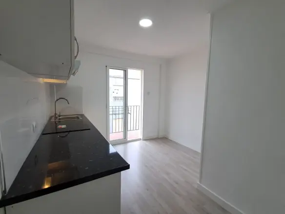 3-bedroom Apartment In Aspe, Spain (95 M²)