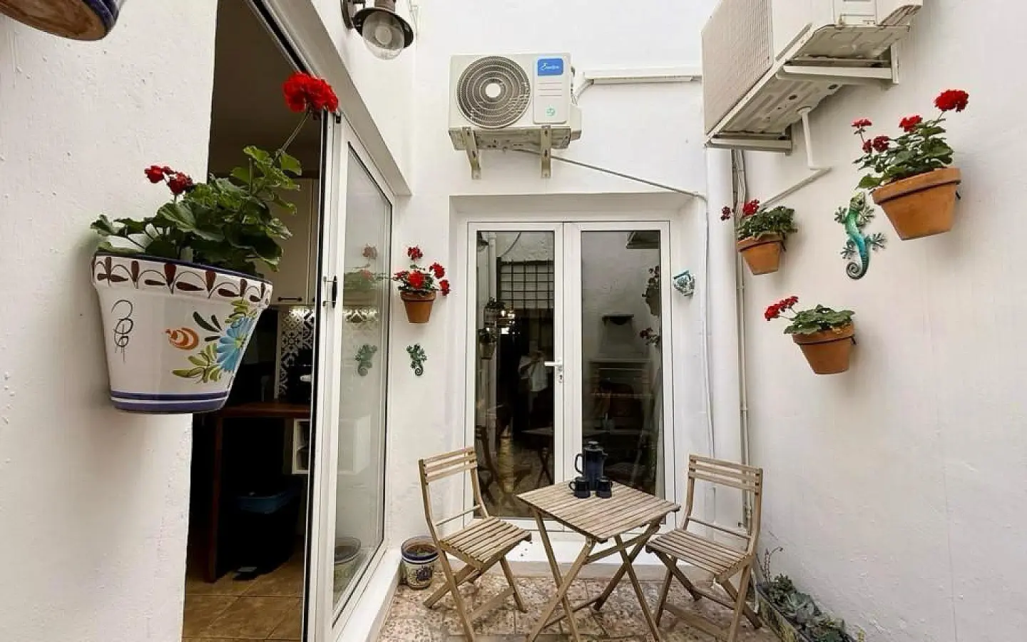 6-bedroom Townhouse In Pinoso, Spain (214 M²)