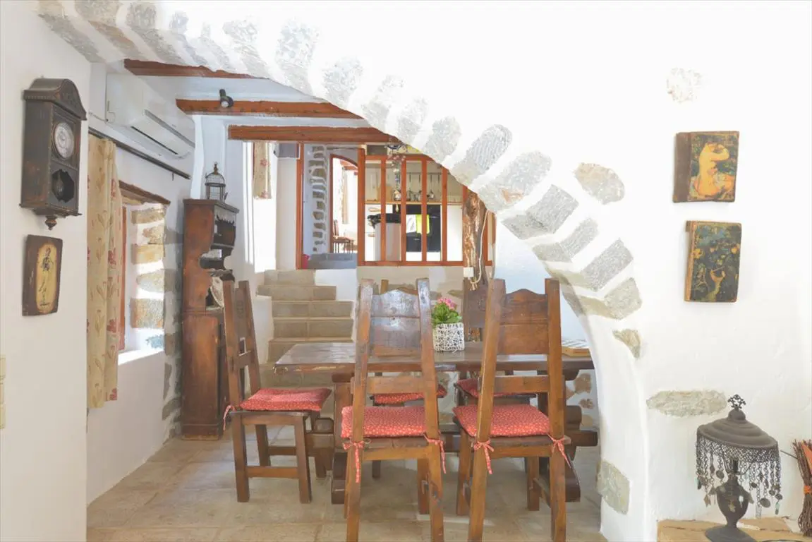 Villa Of 220 M² In Crete