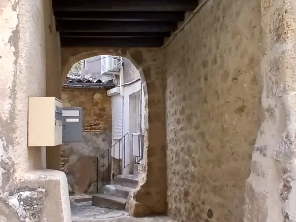 2-bedroom House In Magalas, France (50 M²)