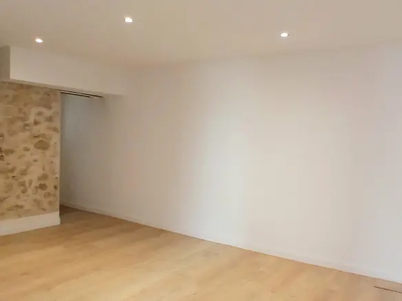 2-bedroom House In Magalas, France (50 M²)