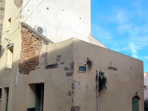 3-bedroom House In Quarante, France (95 M²)