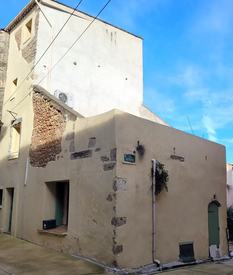 3-bedroom House In Quarante, France (95 M²)