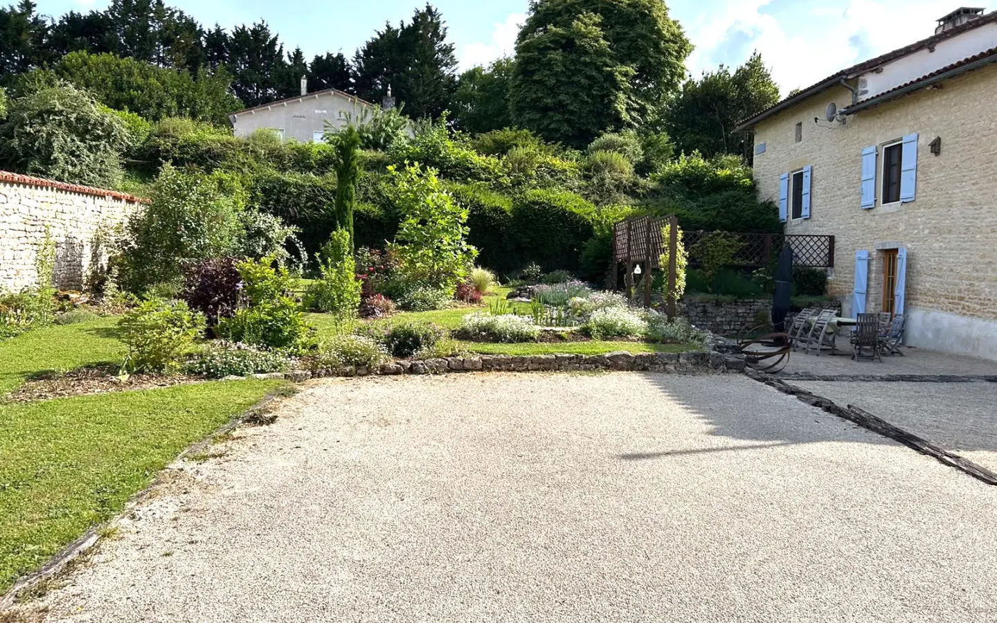 3-bedroom Country House In Poursac, France (240 M²)