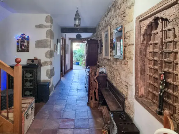 4-bedroom House In Mirepoix, France (196 M²)