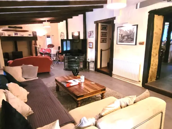 15-bedroom Country House In Pressignac, France (612 M²)