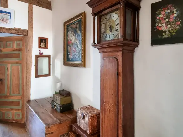 4-bedroom House In Mirepoix, France (196 M²)