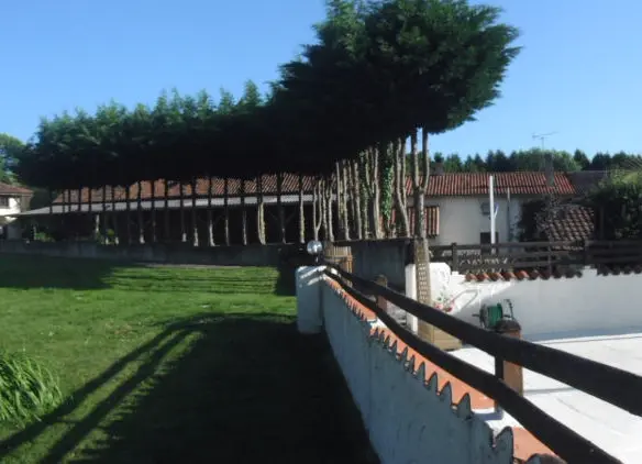 15-bedroom Country House In Pressignac, France (612 M²)