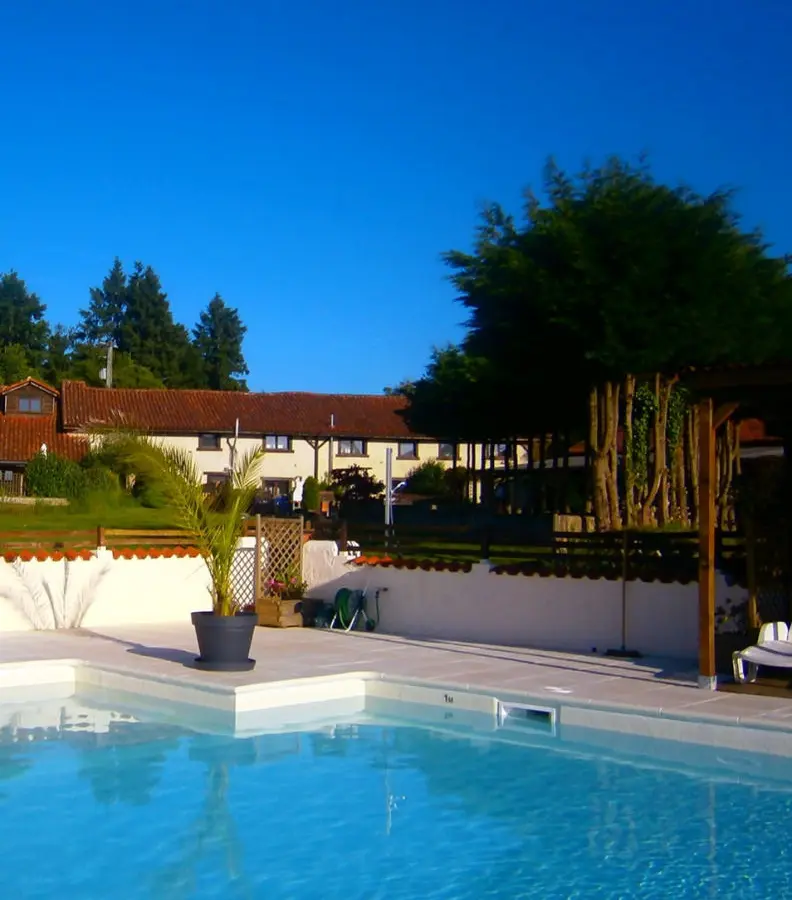 15-bedroom Country House In Pressignac, France (612 M²)