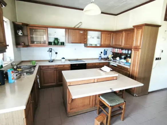 7-bedroom Detached House In Aiginio, Greece (320 M²)