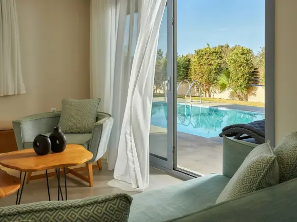 2-bedroom Villa In Chersonisos, Greece (104 M²)