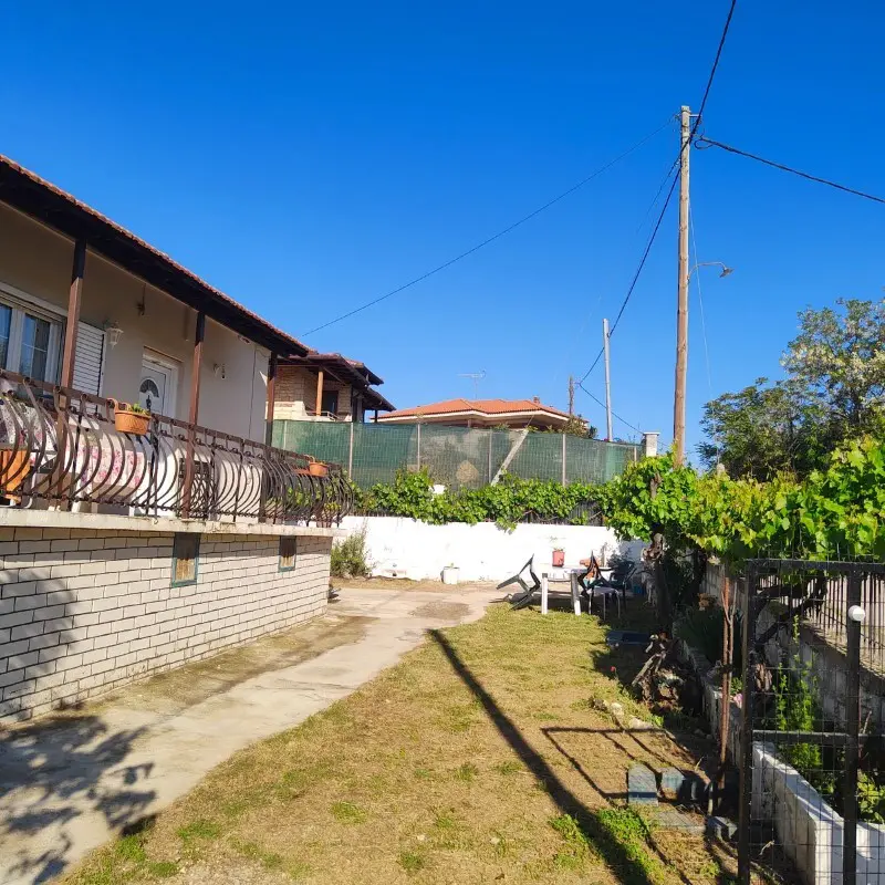 2-bedroom Detached House In Vertiskos, Greece (65 M²)
