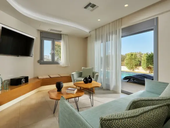 2-bedroom Villa In Chersonisos, Greece (104 M²)