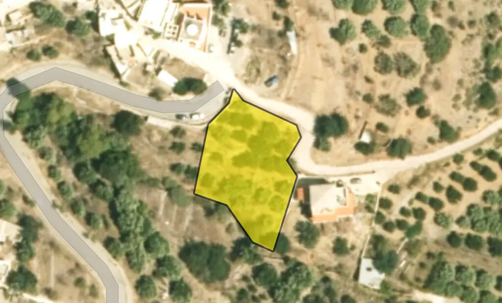 Land Of 1170 M² In Crete