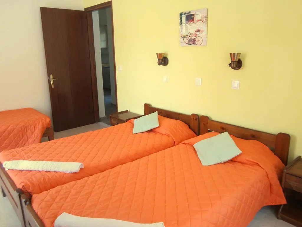 Complex Of 187 M² In Corfu