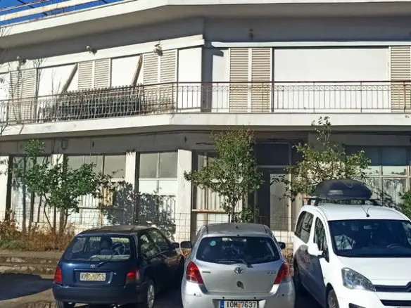 Building Of 220 M² In Athens