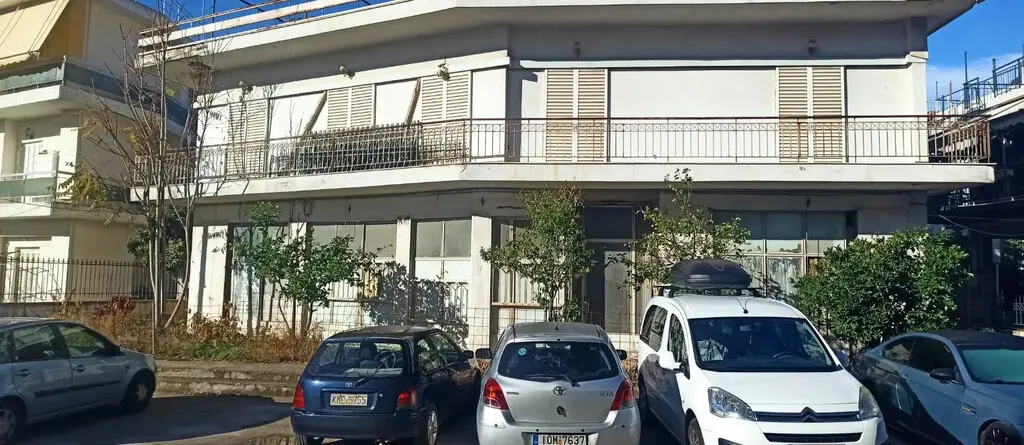 Building Of 220 M² In Athens