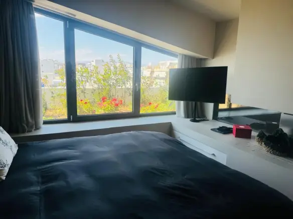 3-bedroom Maisonette In Palaio Faliro, Greece (151 M²)