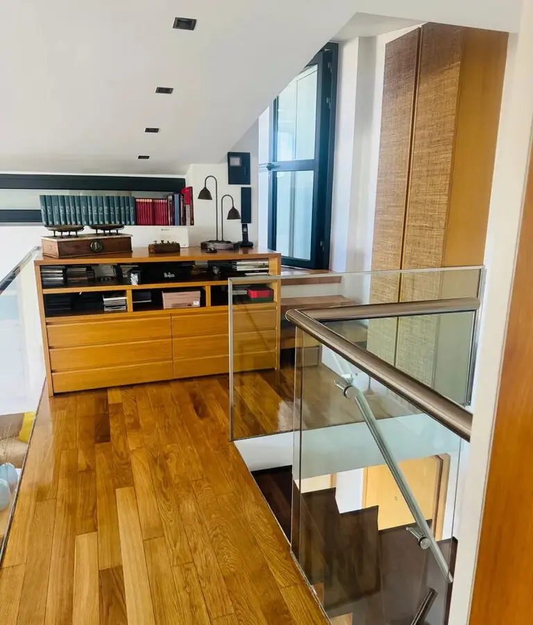 3-bedroom Maisonette In Palaio Faliro, Greece (151 M²)