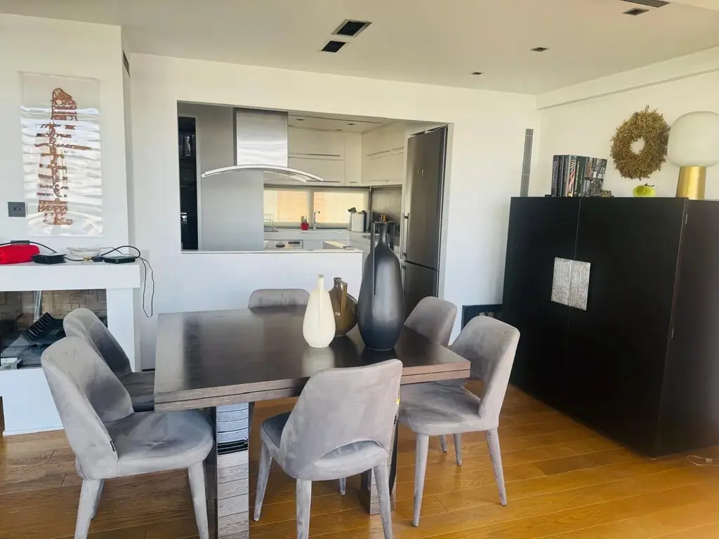 Maisonette Of 151 M² In Athens