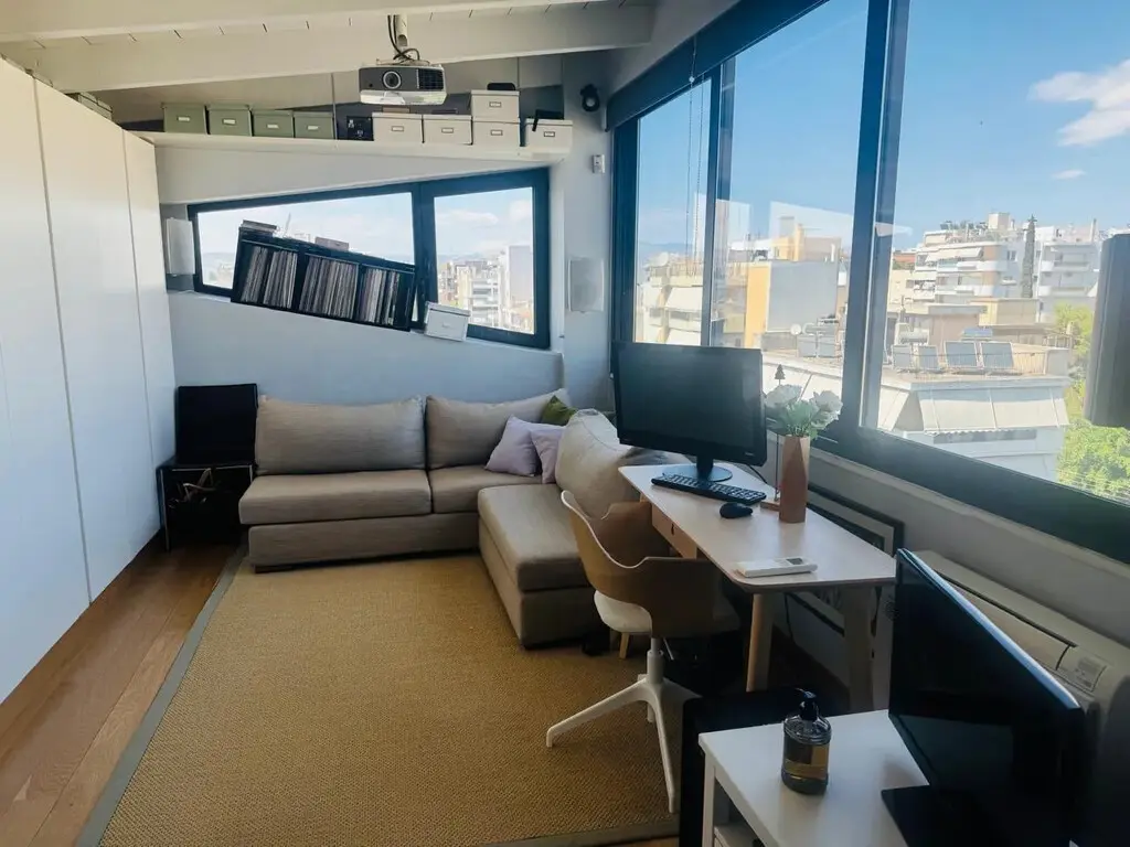 Maisonette Of 151 M² In Athens