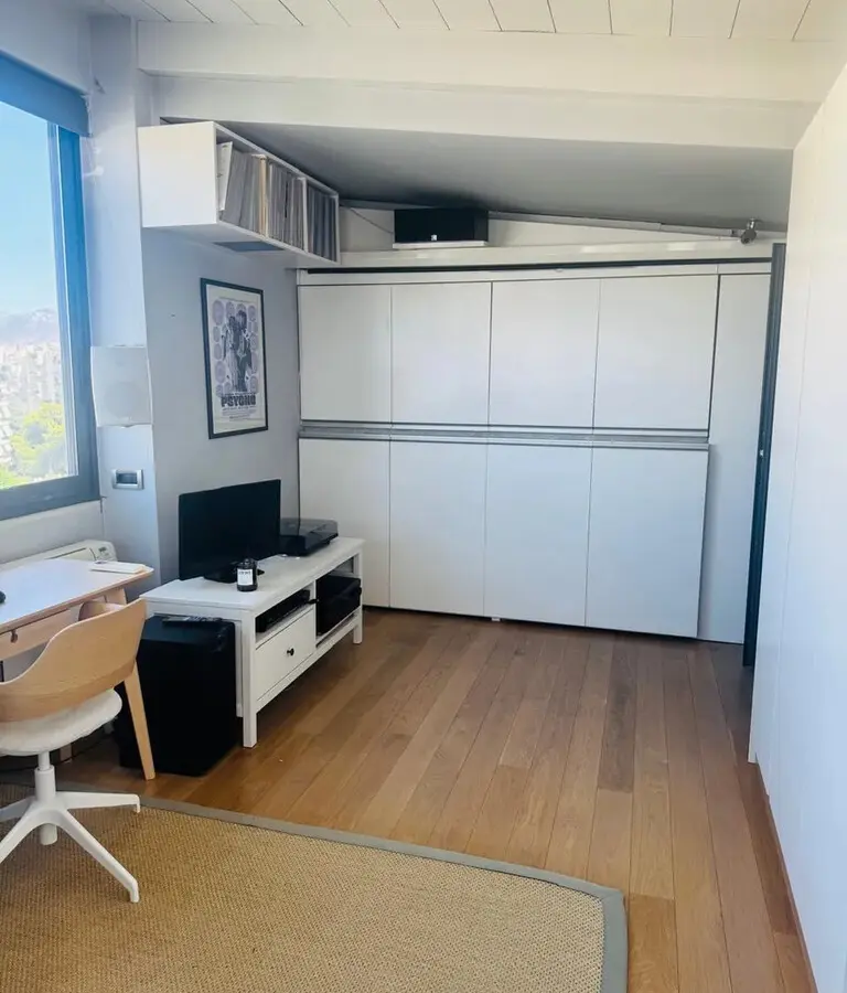 3-bedroom Maisonette In Palaio Faliro, Greece (151 M²)