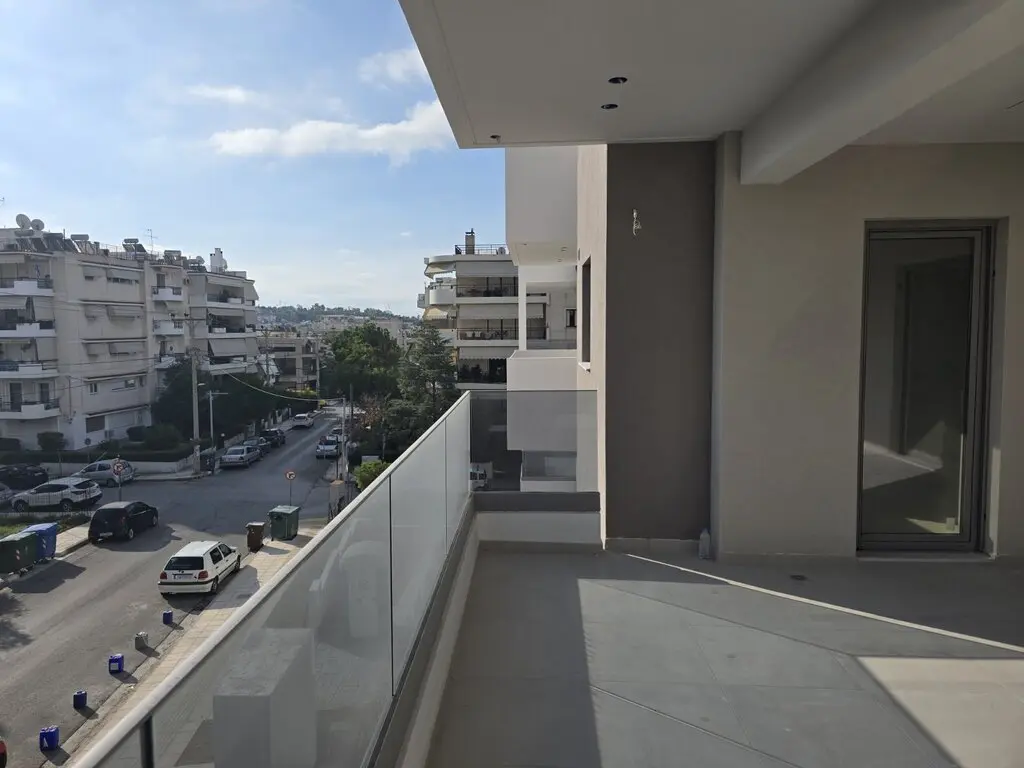 Flat Of 109 M² In Athens
