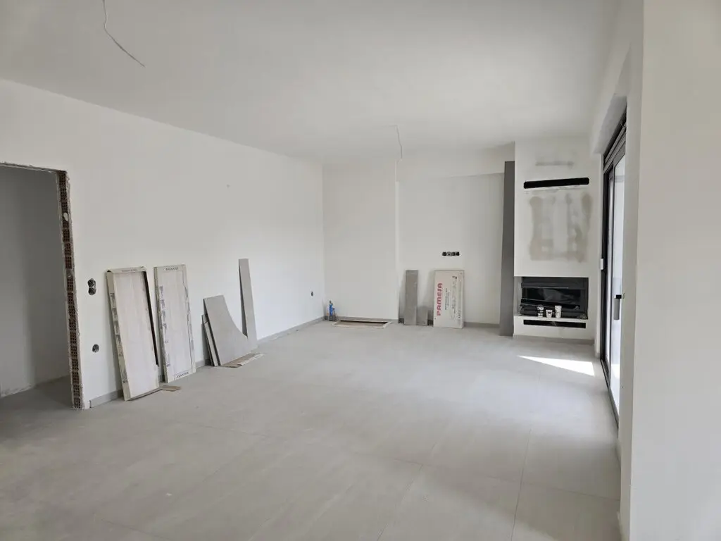 Flat Of 109 M² In Athens