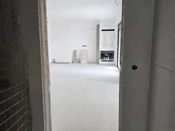3-bedroom Flat In Alimos, Greece (109 M²)