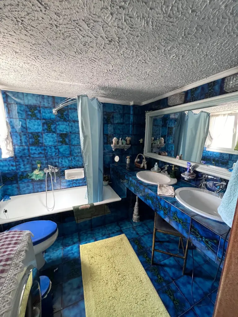 Flat Of 199 M² In Athens