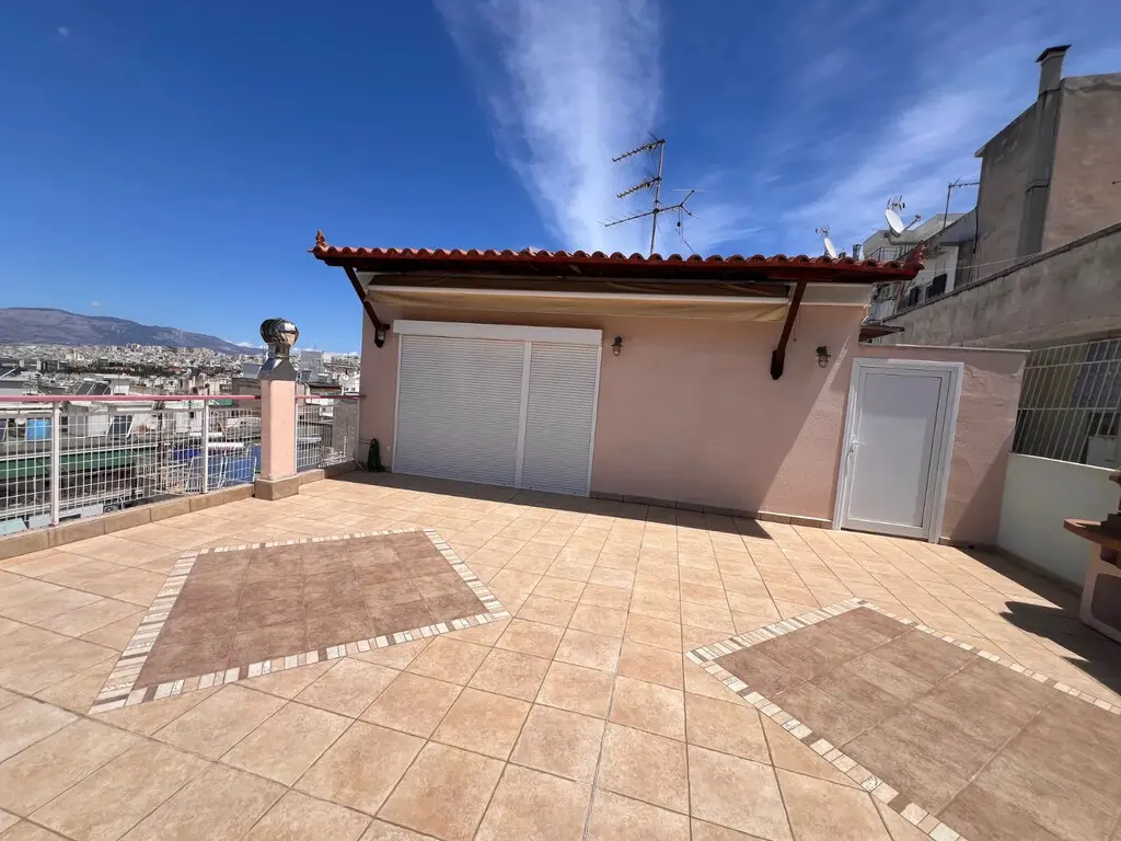 Flat Of 199 M² In Athens