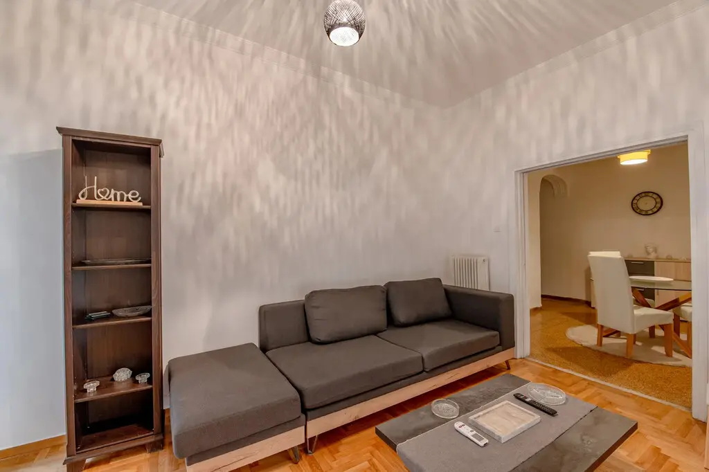 Flat Of 106 M² In Athens