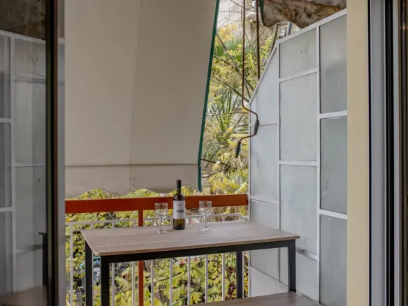 3-bedroom Flat In Koukaki – Makrygianni, Greece (106 M²)