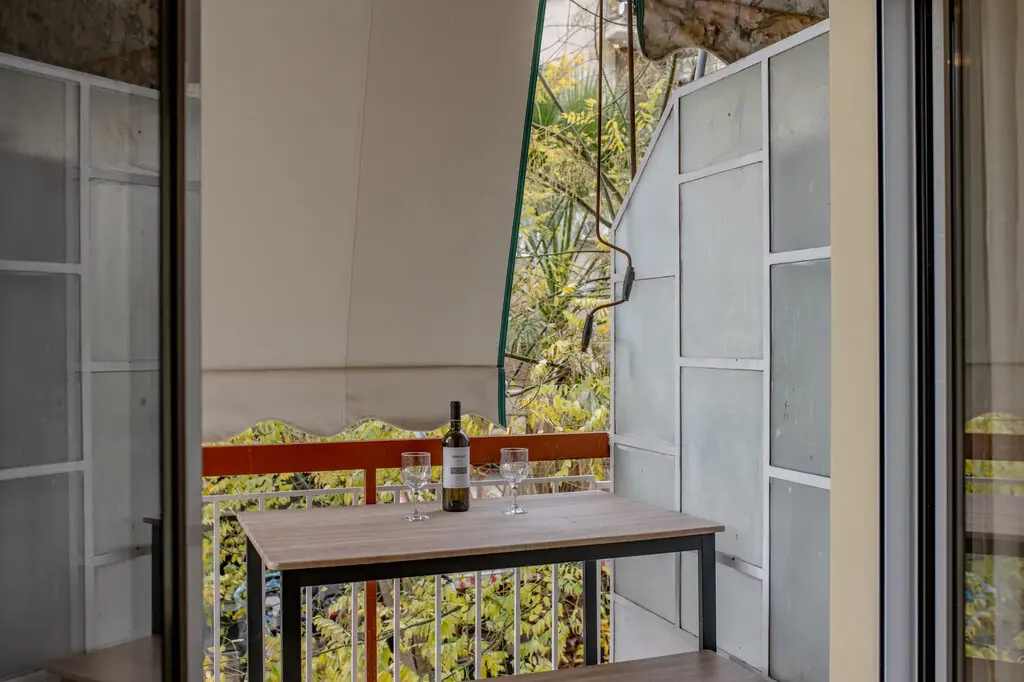 Flat Of 106 M² In Athens