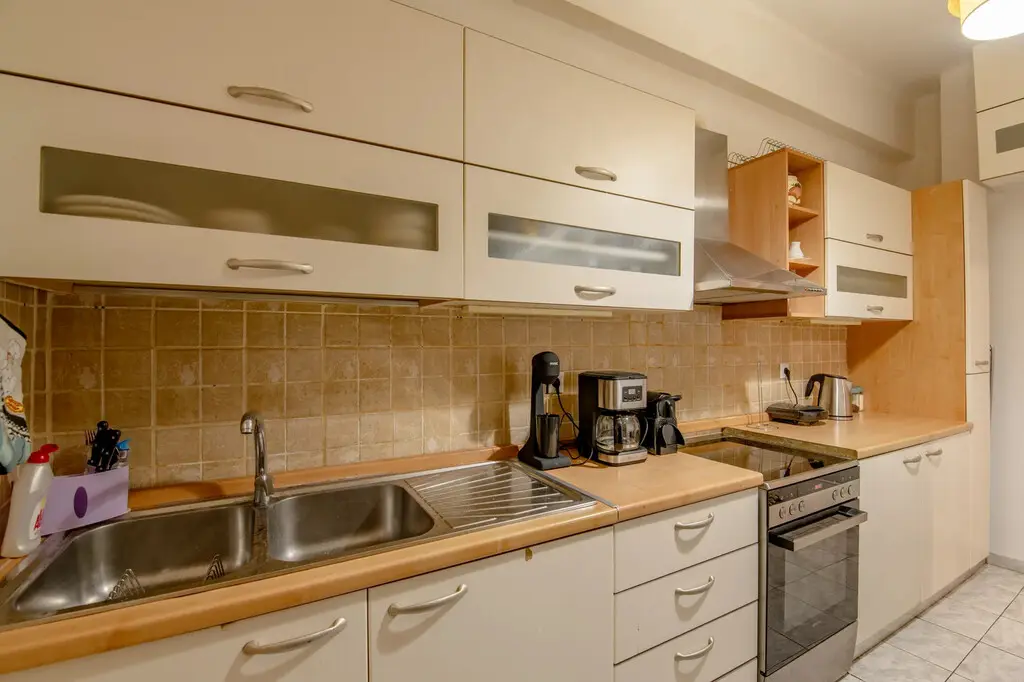 Flat Of 106 M² In Athens