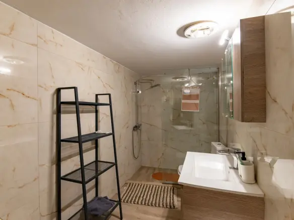 3-bedroom Flat In Koukaki – Makrygianni, Greece (106 M²)