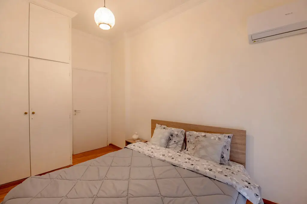 Flat Of 106 M² In Athens