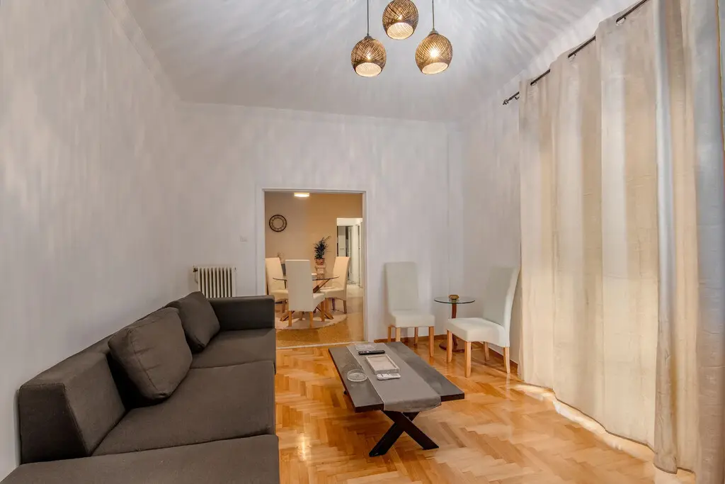 Flat Of 106 M² In Athens