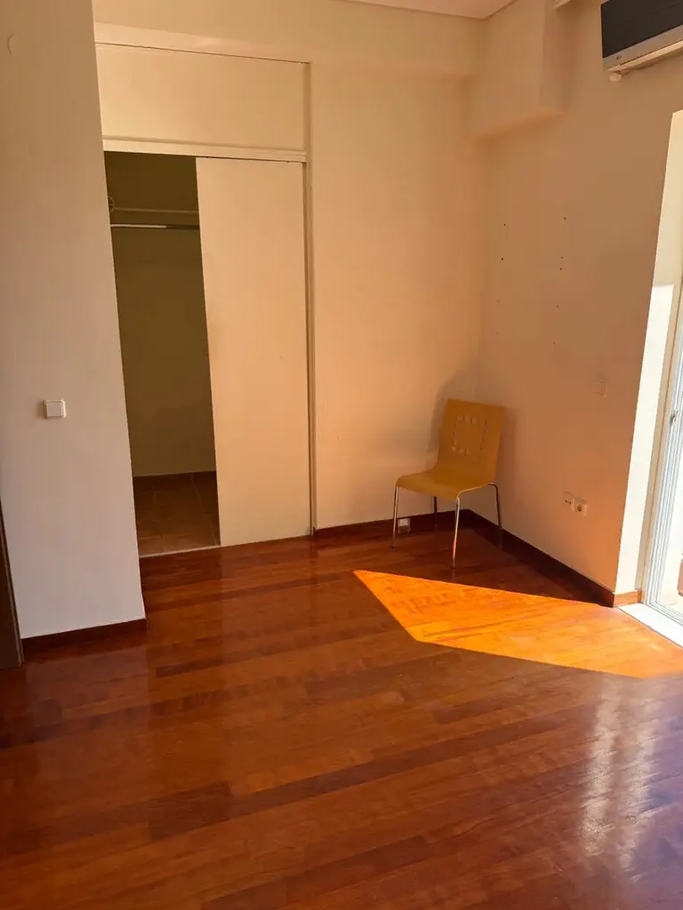 3-bedroom Maisonette In Voula, Greece (150 M²)