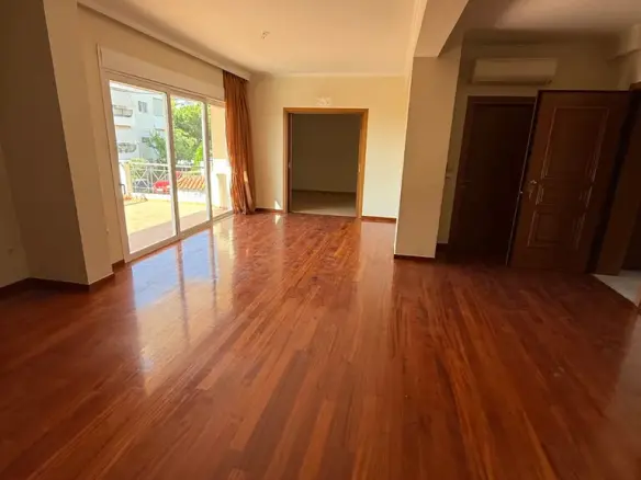 3-bedroom Maisonette In Voula, Greece (150 M²)