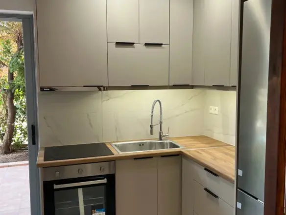 1-bedroom Flat In Voula, Greece (47 M²)